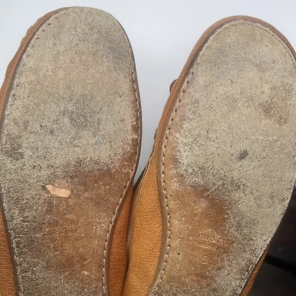 Miu Miu Moccasins Made in Italy Floral Embellishment w/ grommet detailing EU 36 - Picture 9 of 14